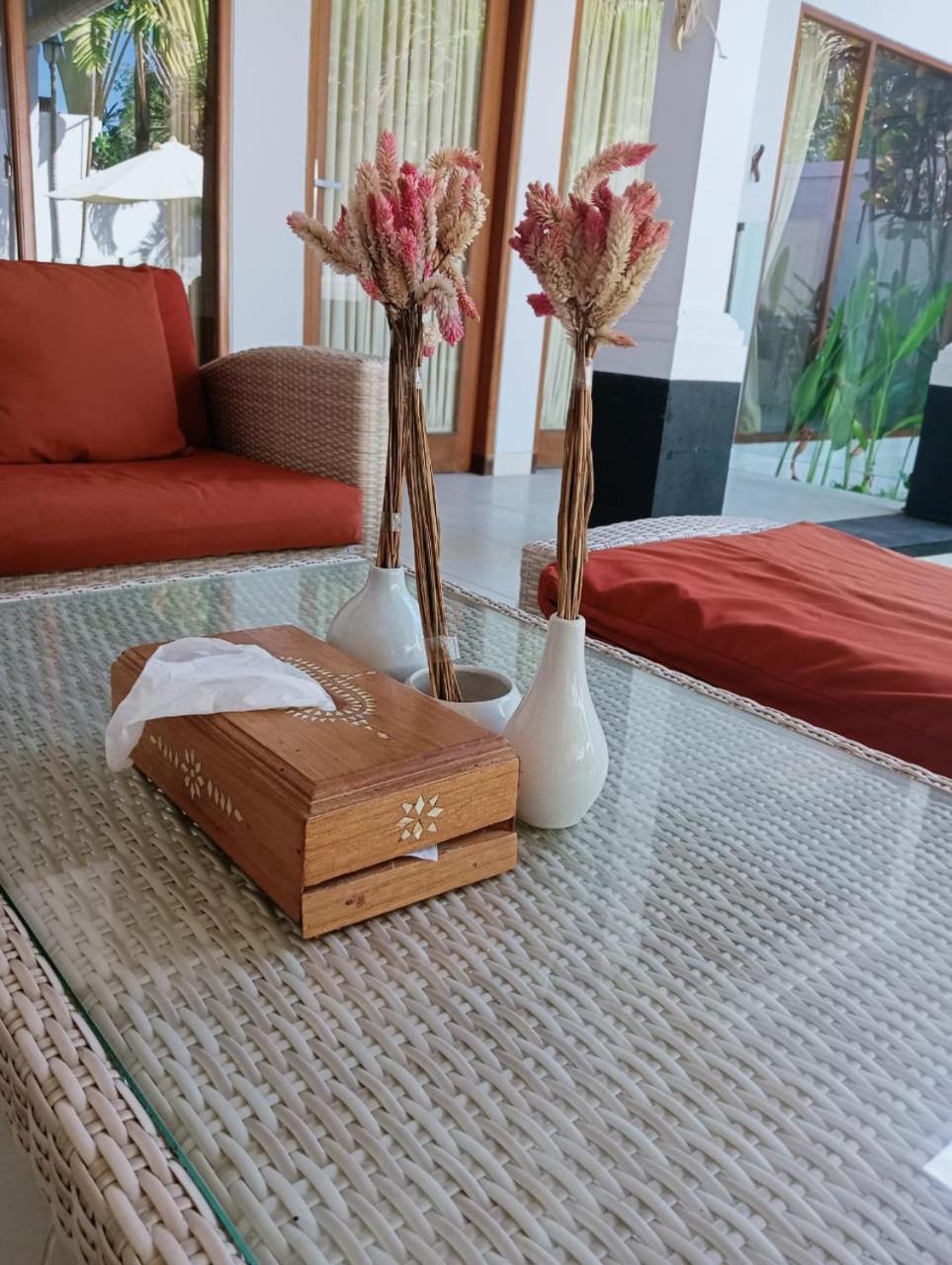 Glisten Up Villa Beach Side Sanur! Exterior foto