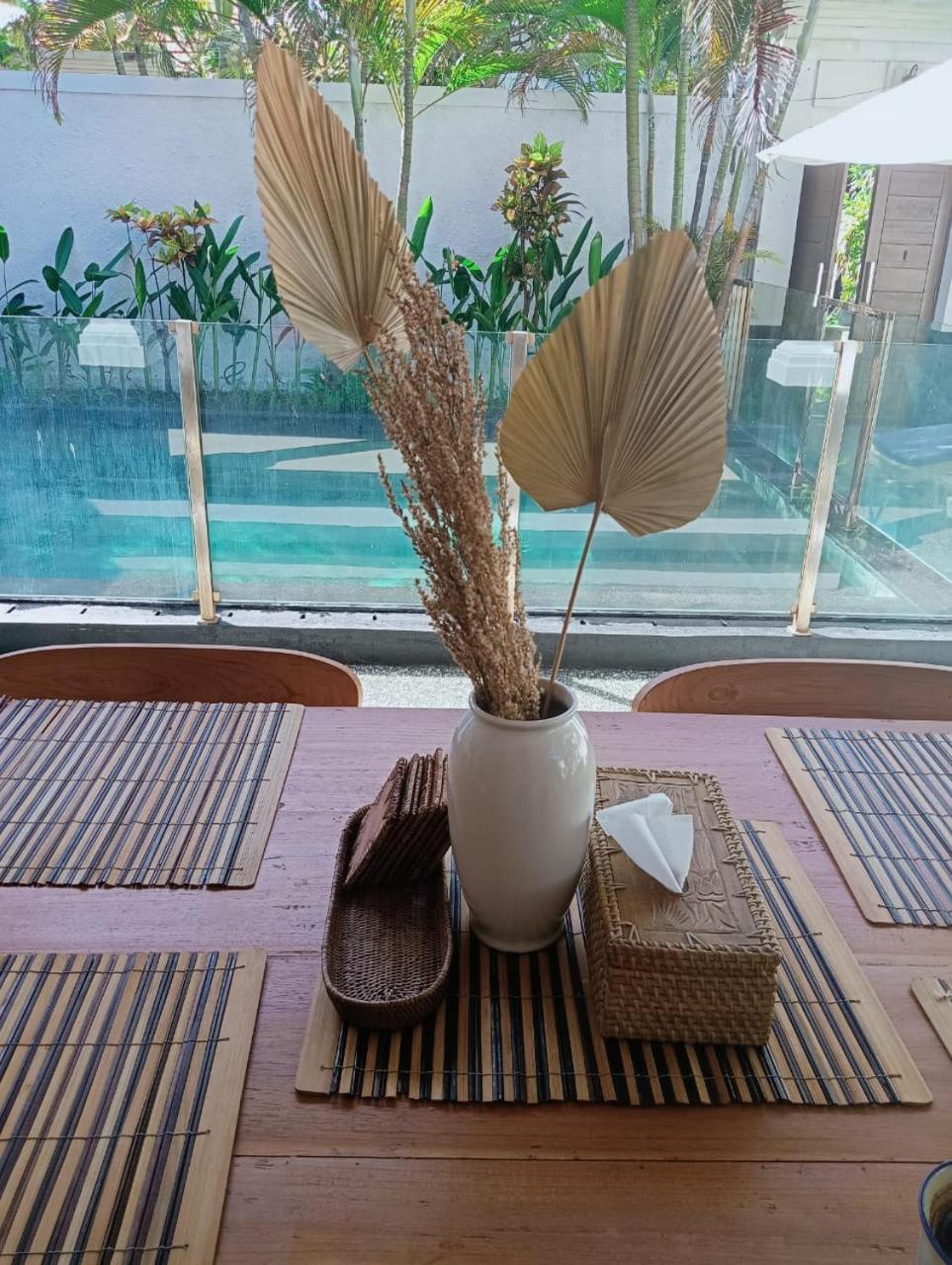 Glisten Up Villa Beach Side Sanur! Exterior foto